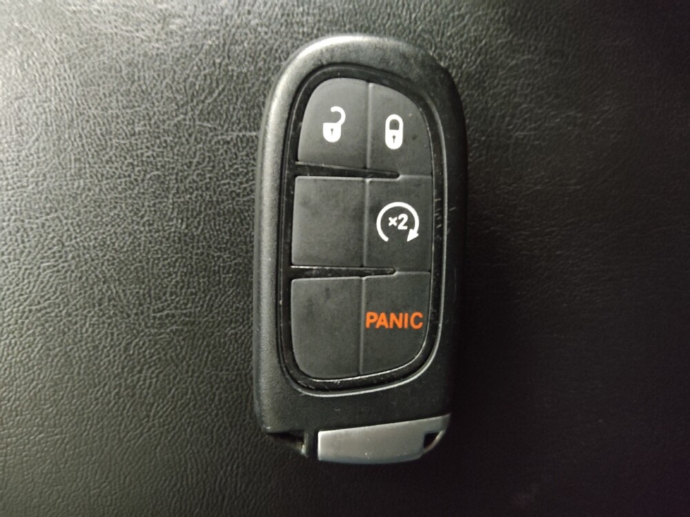 2020 Jeep Cherokee in Union City, GA 30291 - 18067029 32