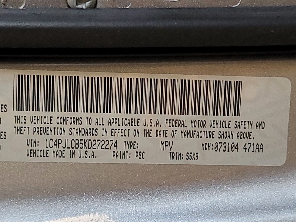 2019 Jeep Cherokee in Tampa, FL 33612 - 18067047 33