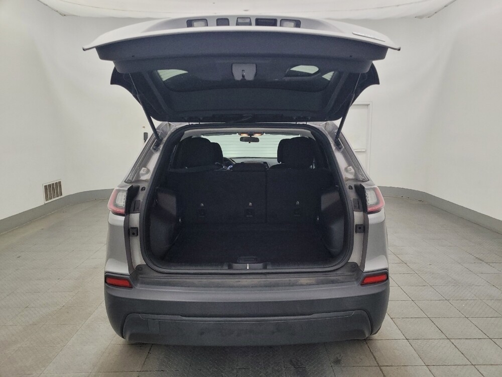 2019 Jeep Cherokee in Tampa, FL 33612 - 18067047 29