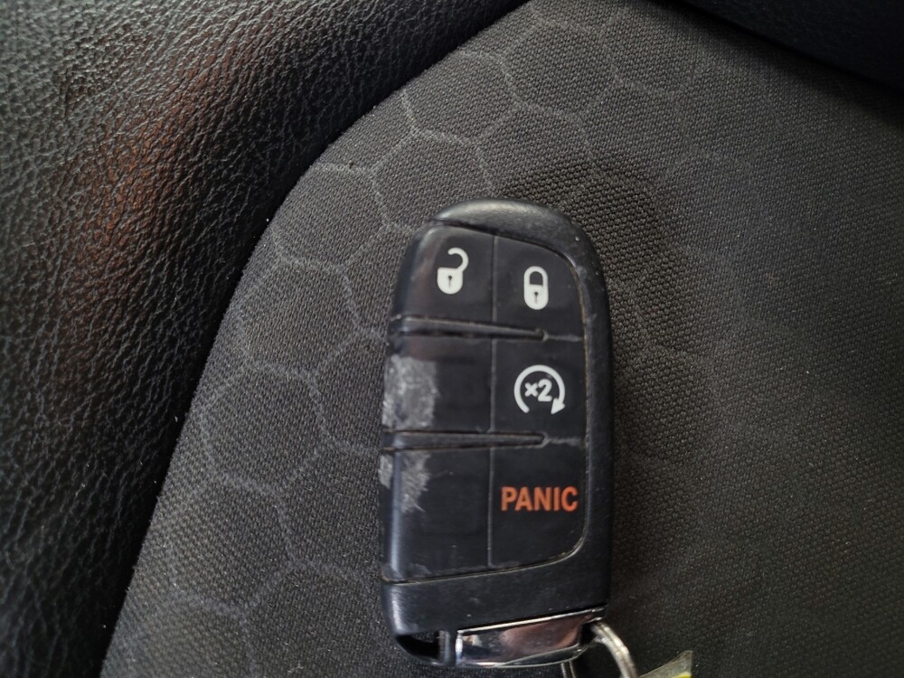 2019 Jeep Compass in Tampa, FL 33612 - 18067048 32