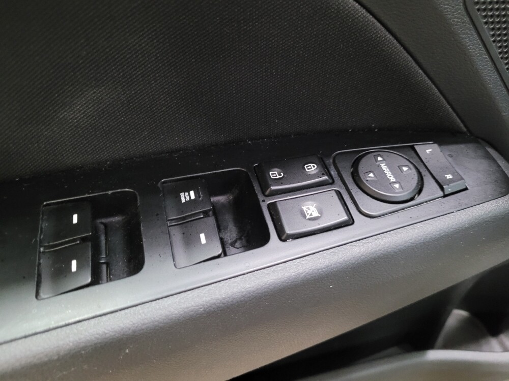 2019 Hyundai Elantra in Woodbridge, VA 22191 - 18067122 27