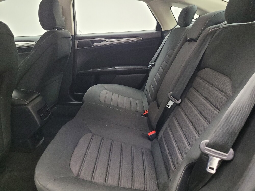 2020 Ford Fusion in Eastpointe, MI 48021 - 18067141 18