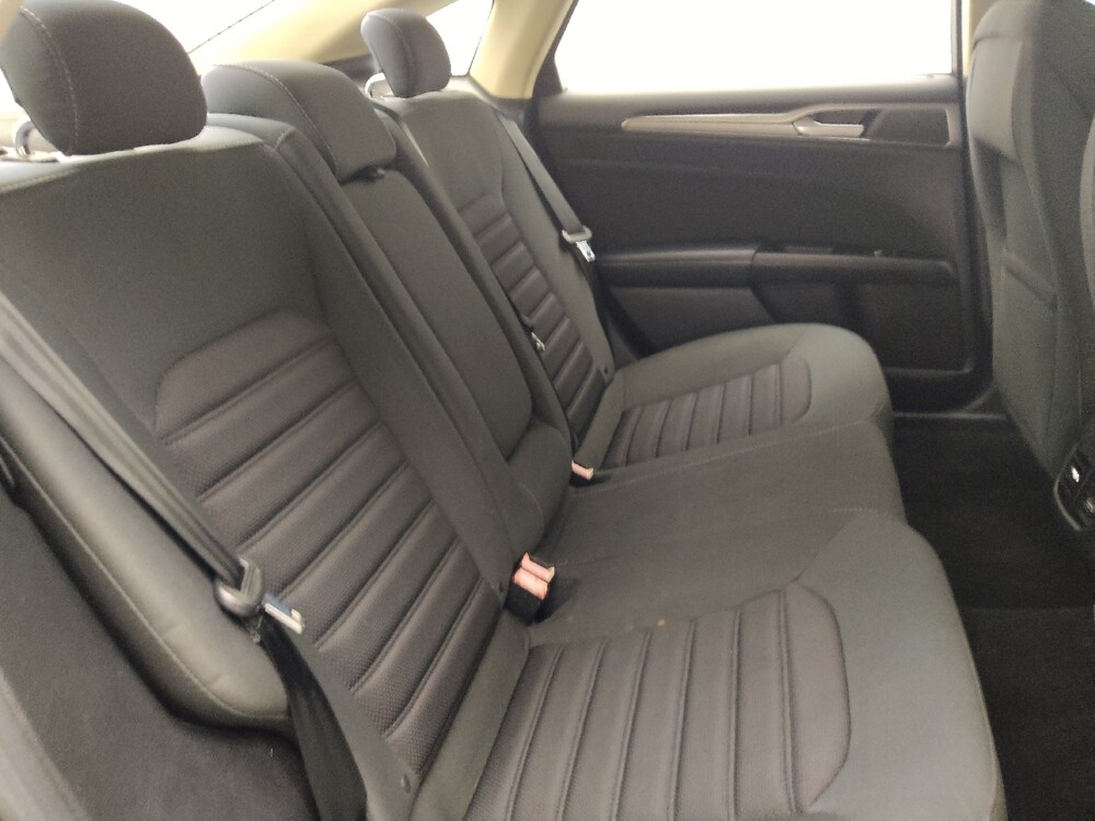 2017 Ford Fusion in Hialeah, FL 33014 - 18067198 19