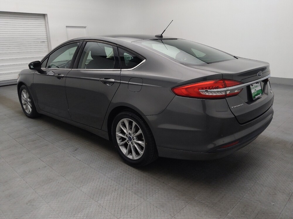 2017 Ford Fusion in Hialeah, FL 33014 - 18067198 3