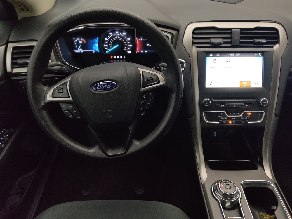 2017 Ford Fusion in Hialeah, FL 33014 - 18067198 22
