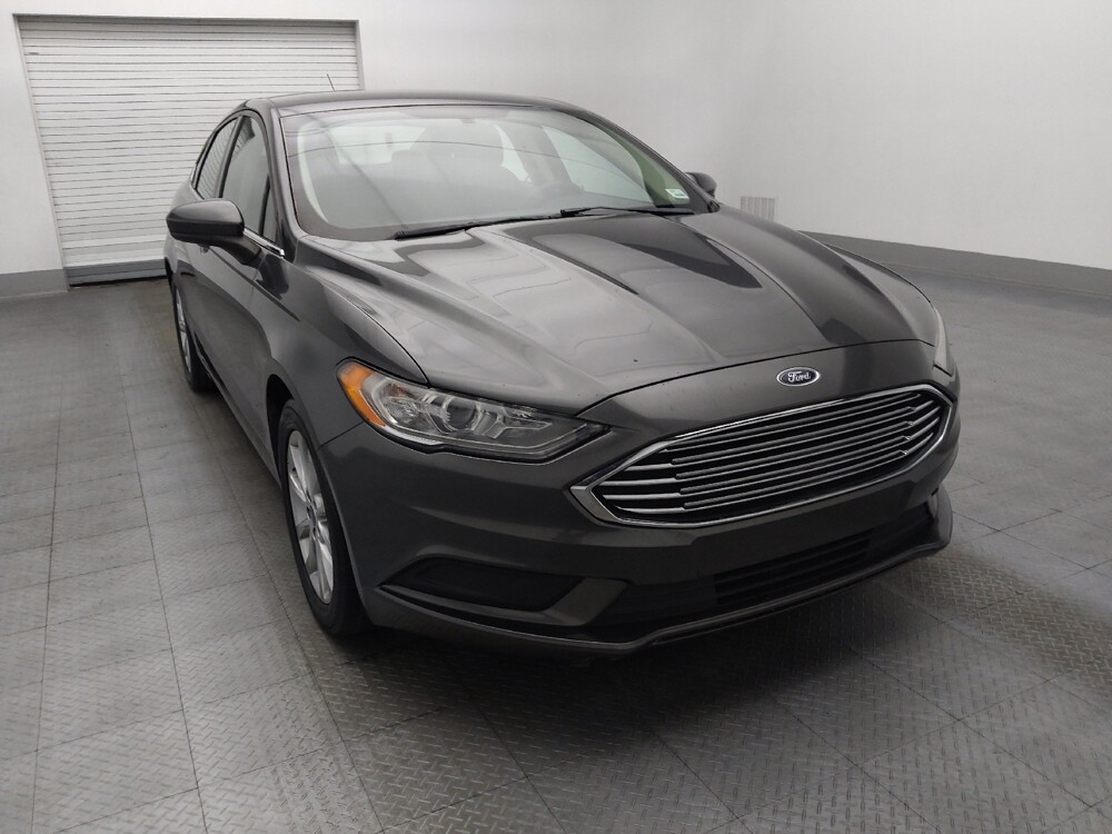 2017 Ford Fusion in Hialeah, FL 33014 - 18067198 14