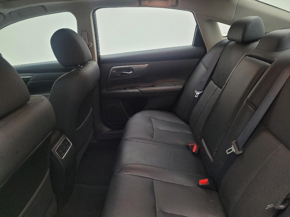 2015 Nissan Altima in Maple Heights, OH 44137 - 18067220 18