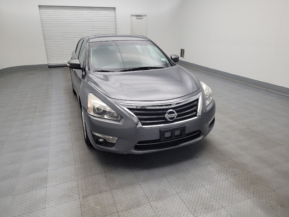 2015 Nissan Altima in Maple Heights, OH 44137 - 18067220 14