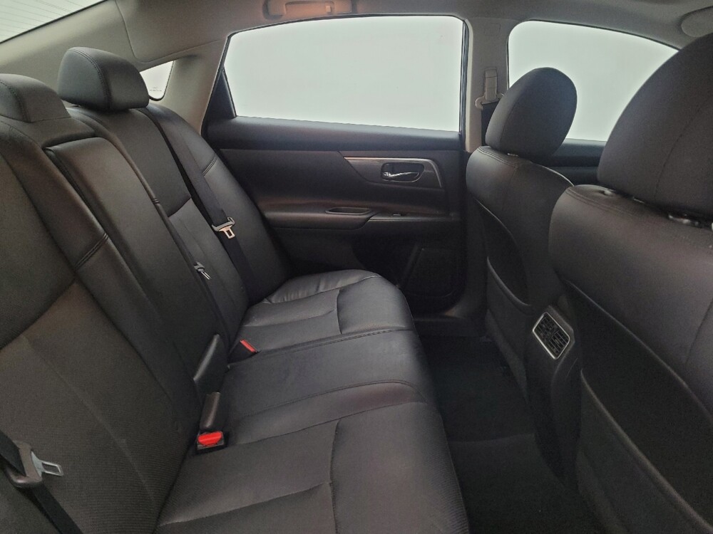 2015 Nissan Altima in Maple Heights, OH 44137 - 18067220 19