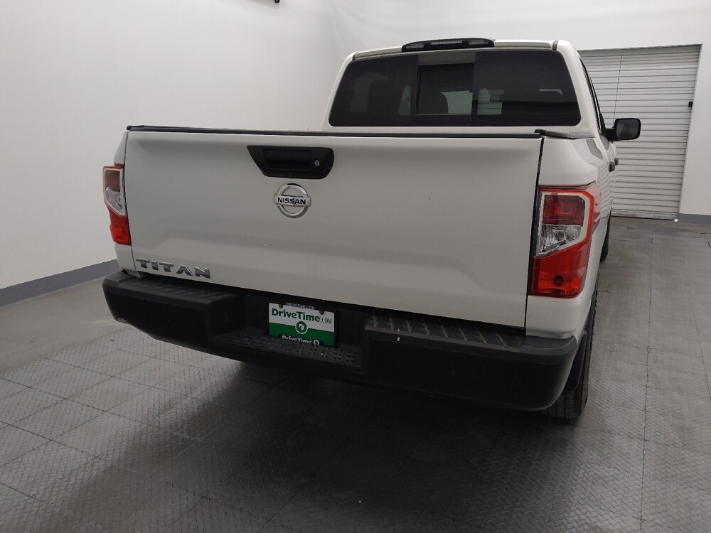 2019 Nissan Titan in Houston, TX 77060 - 18067269 7