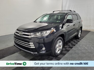 2017 Toyota Highlander in Langhorne, PA 19047