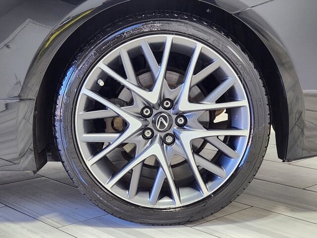 2017 Lexus RC 300 in Cinnaminson, NJ 08077 - 18067315 9