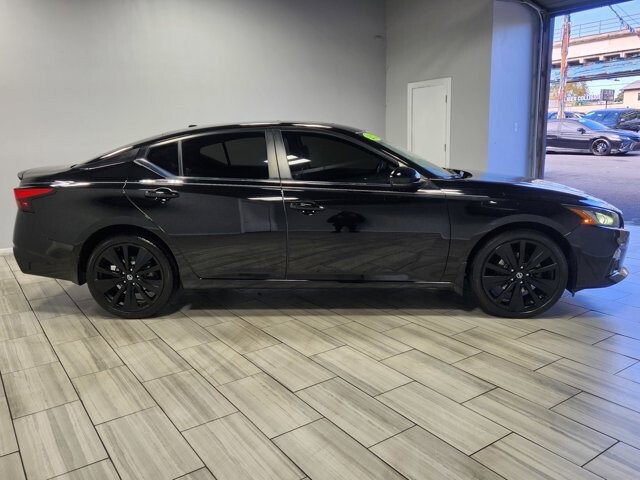 2022 Nissan Altima in Cinnaminson, NJ 08077 - 18067322 6