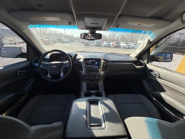 2018 Chevrolet Tahoe in Indianapolis, IN 46222-4002 - 18067332 10