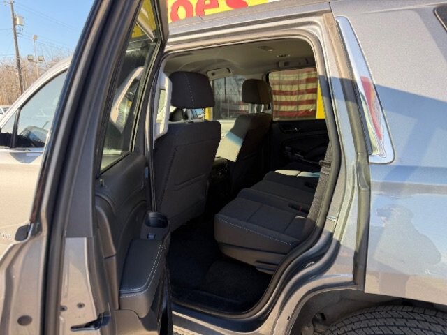 2018 Chevrolet Tahoe in Indianapolis, IN 46222-4002 - 18067332 11