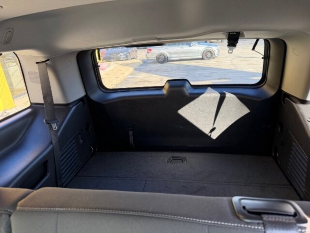 2018 Chevrolet Tahoe in Indianapolis, IN 46222-4002 - 18067332 9