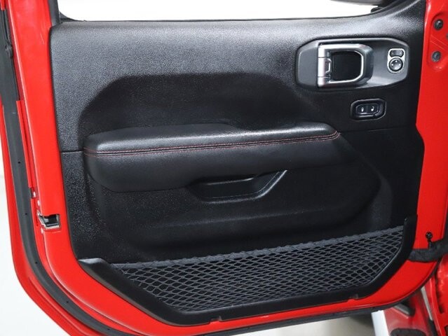 2020 Jeep Gladiator in Bedford, OH 44146 - 18067334 16