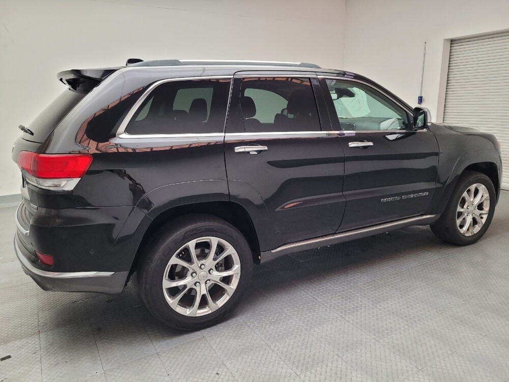 2020 Jeep Grand Cherokee in Fresno, CA 93726 - 18067349 10