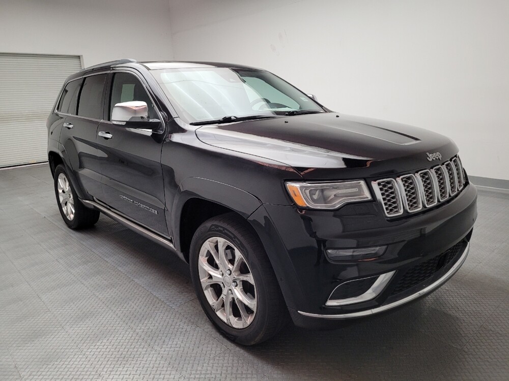 2020 Jeep Grand Cherokee in Fresno, CA 93726 - 18067349 13
