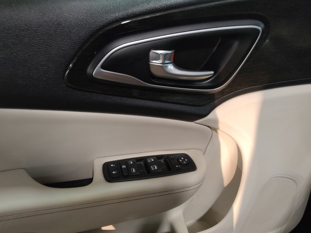 2015 Chrysler 200 in Lubbock, TX 79424 - 18067372 27