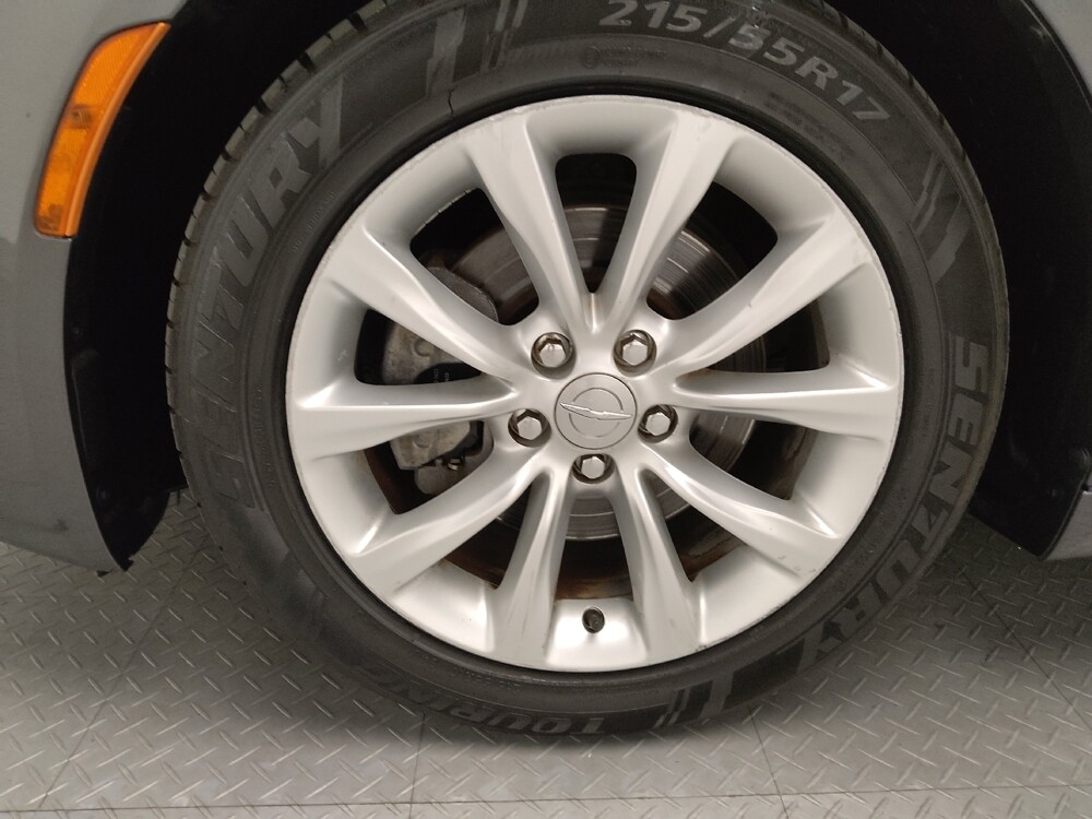 2015 Chrysler 200 in Lubbock, TX 79424 - 18067372 31