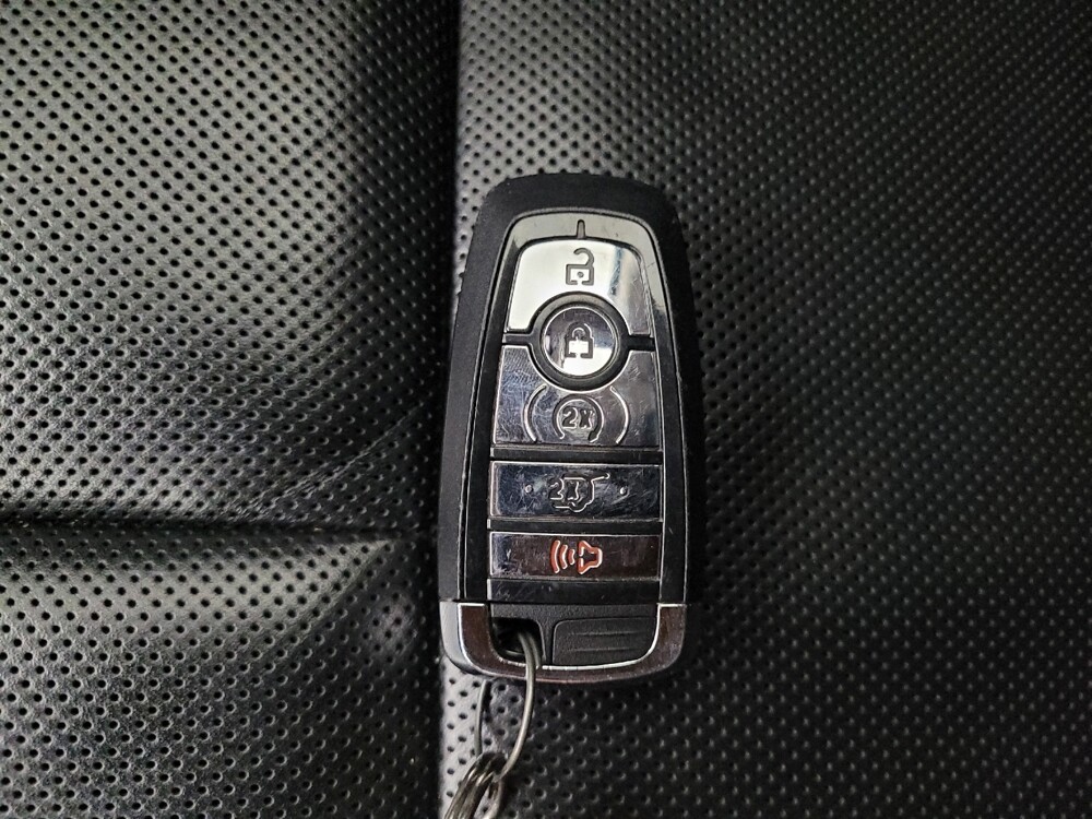 2020 Lincoln Aviator in Tampa, FL 33612 - 18067385 32