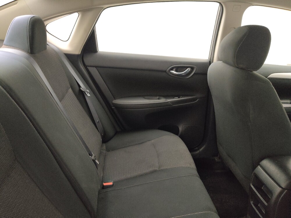 2019 Nissan Sentra in Clearwater, FL 33764 - 18067388 19