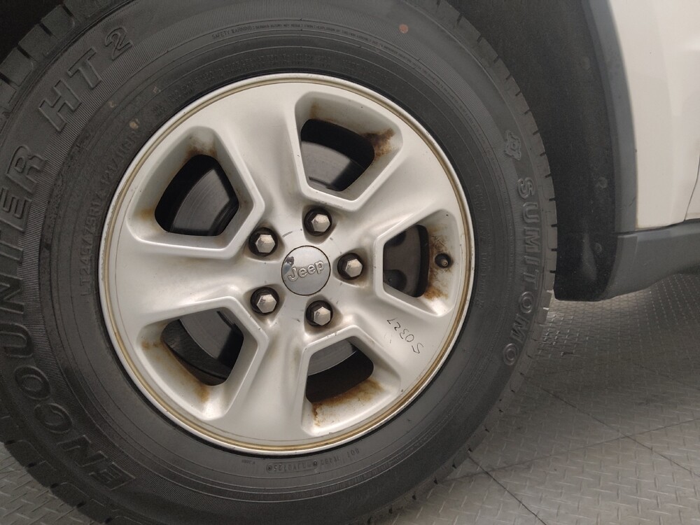 2016 Jeep Grand Cherokee in Kissimmee, FL 34744 - 18067394 31