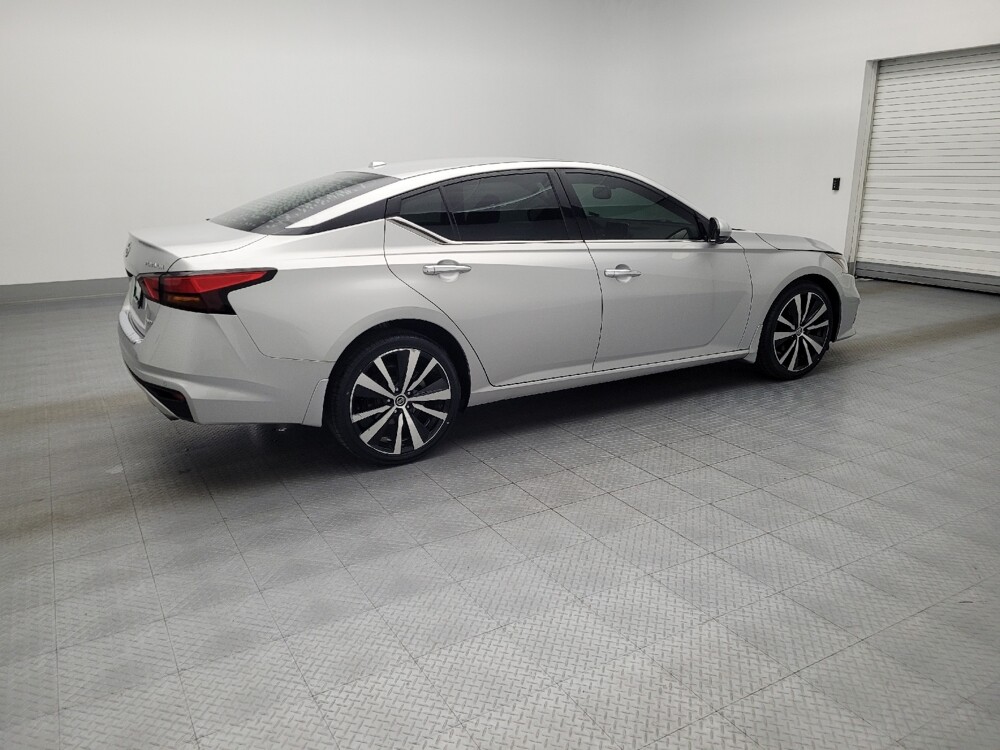 2020 Nissan Altima in Wilmington, NC 28405 - 18067396 10