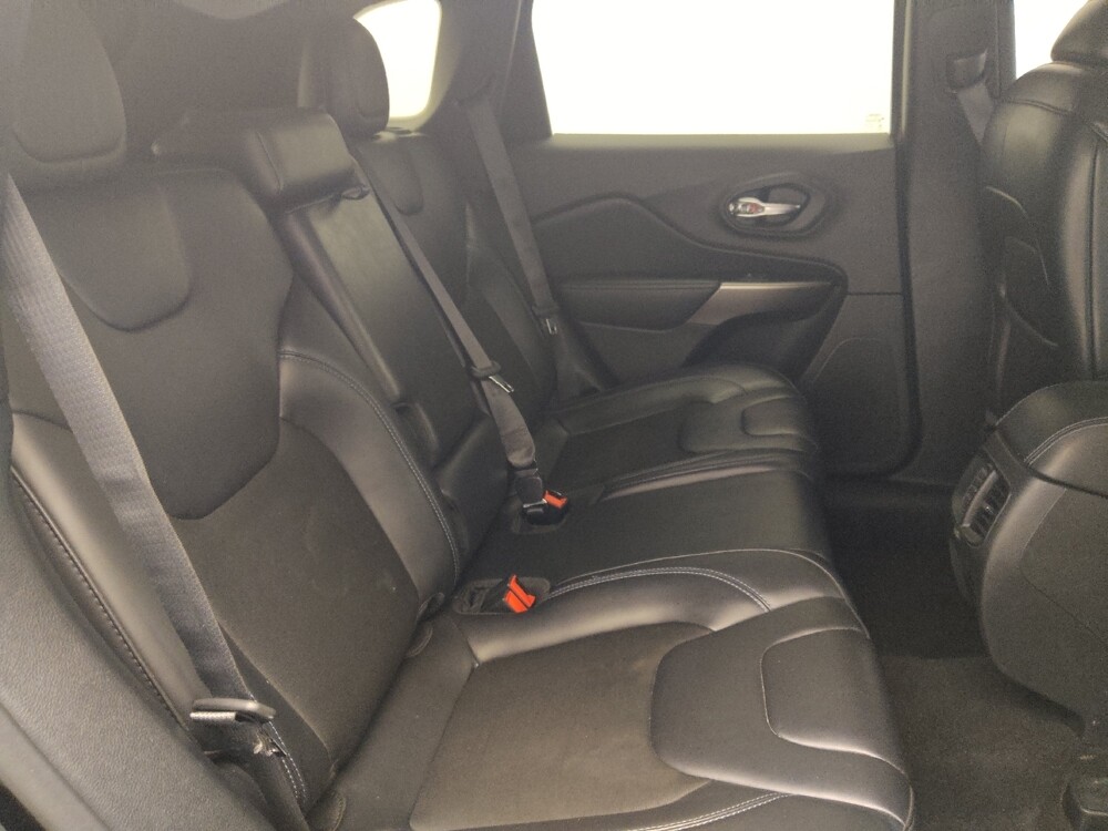 2020 Jeep Cherokee in Ocala, FL 34471 - 18067401 19