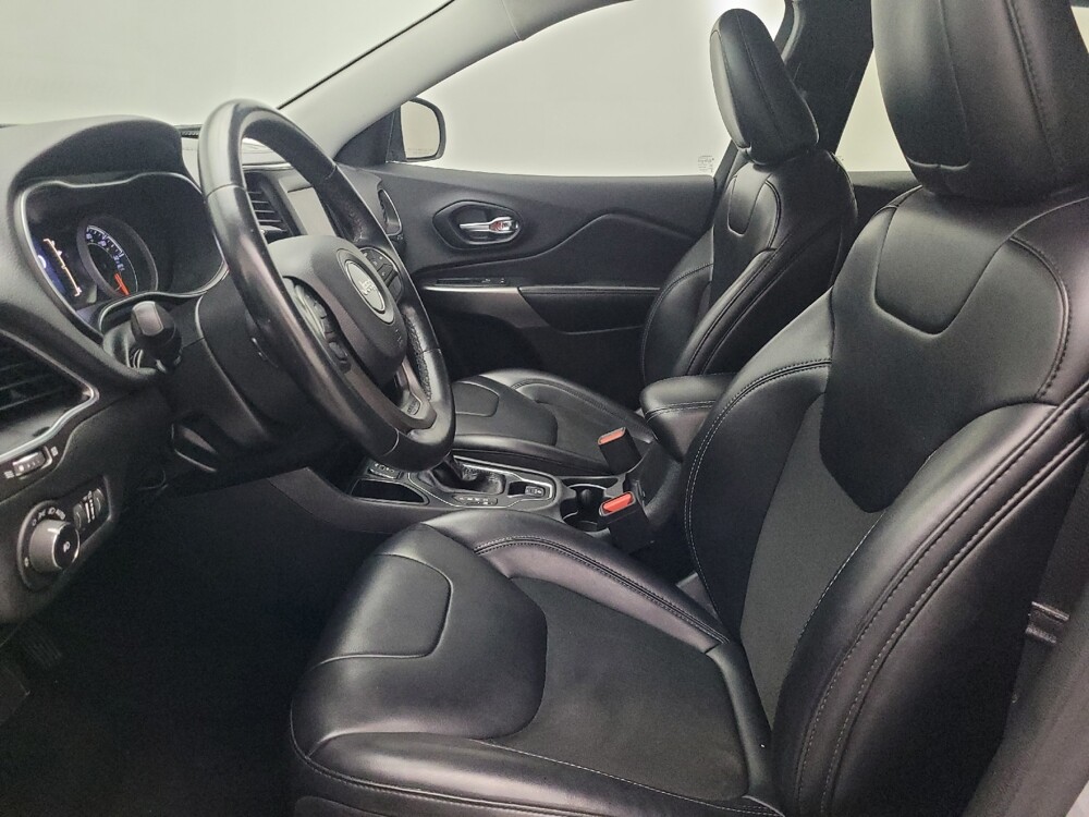 2019 Jeep Cherokee in Ocala, FL 34471 - 18067403 17