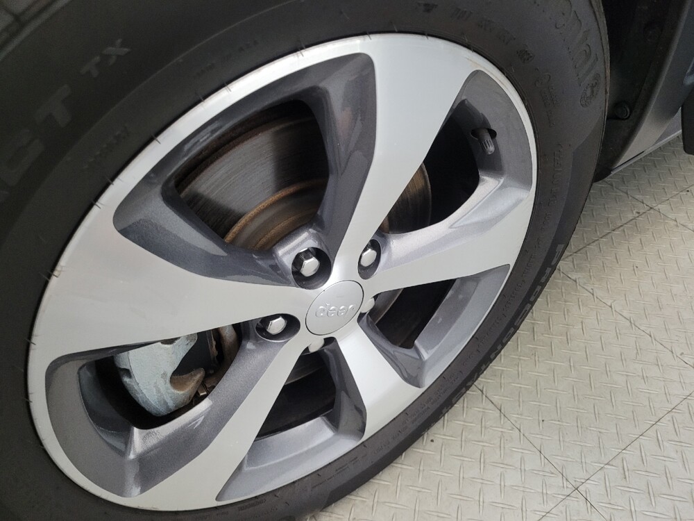 2021 Jeep Cherokee in Henrico, VA 23223 - 18067432 31