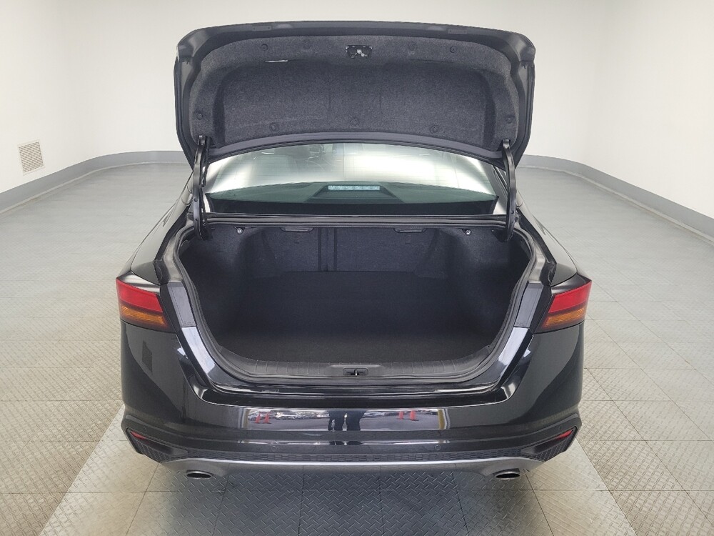 2022 Nissan Altima in Highland, IN 46322 - 18067454 29