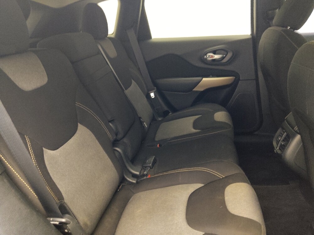 2018 Jeep Cherokee in Pensacola, FL 32505 - 18067457 19