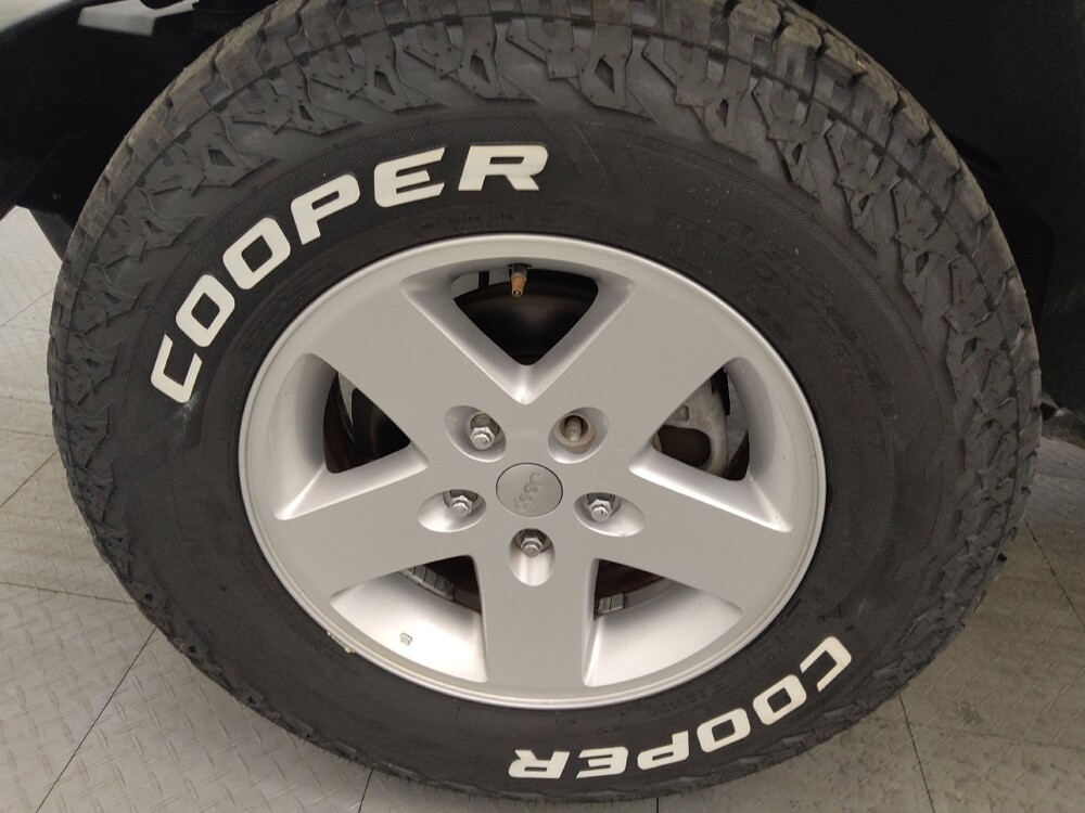 2017 Jeep Wrangler in Tampa, FL 33612 - 18067488 31