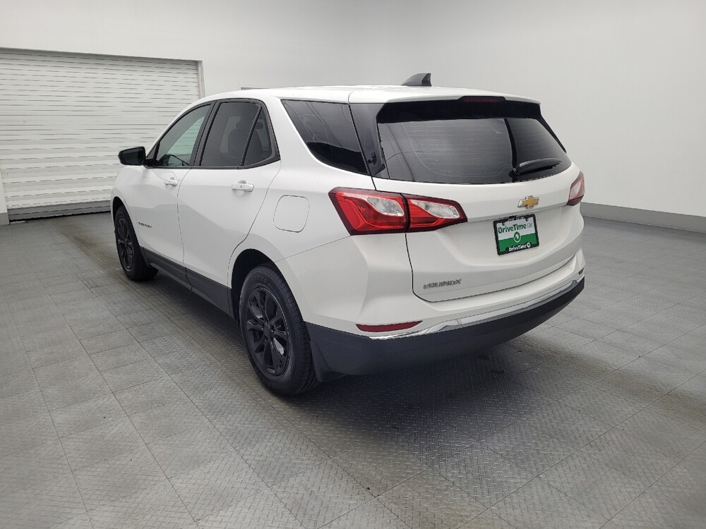 2018 Chevrolet Equinox in Pensacola, FL 32505 - 18067492 5
