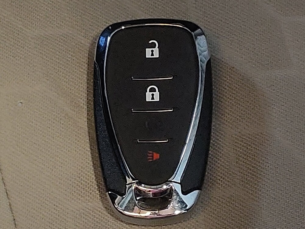 2018 Chevrolet Equinox in Pensacola, FL 32505 - 18067492 32