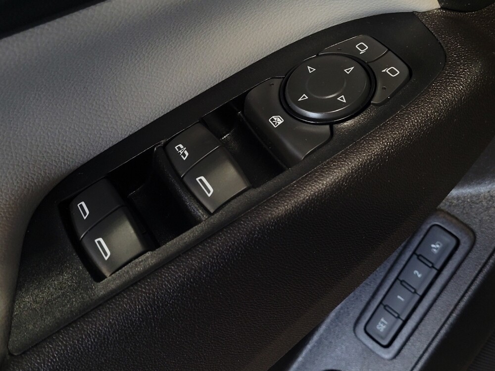 2018 Chevrolet Equinox in Pensacola, FL 32505 - 18067499 27