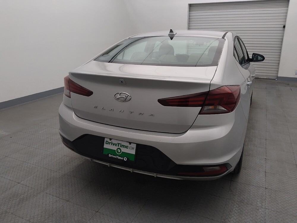 2019 Hyundai Elantra in Live Oak, TX 78233 - 18067507 7