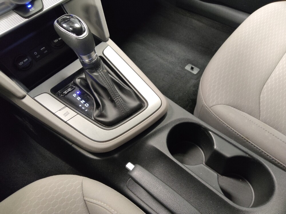 2019 Hyundai Elantra in Live Oak, TX 78233 - 18067507 26