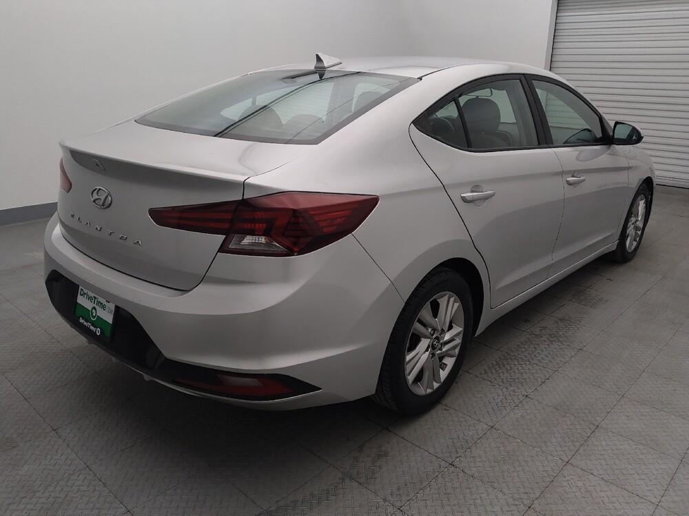 2019 Hyundai Elantra in Live Oak, TX 78233 - 18067507 9