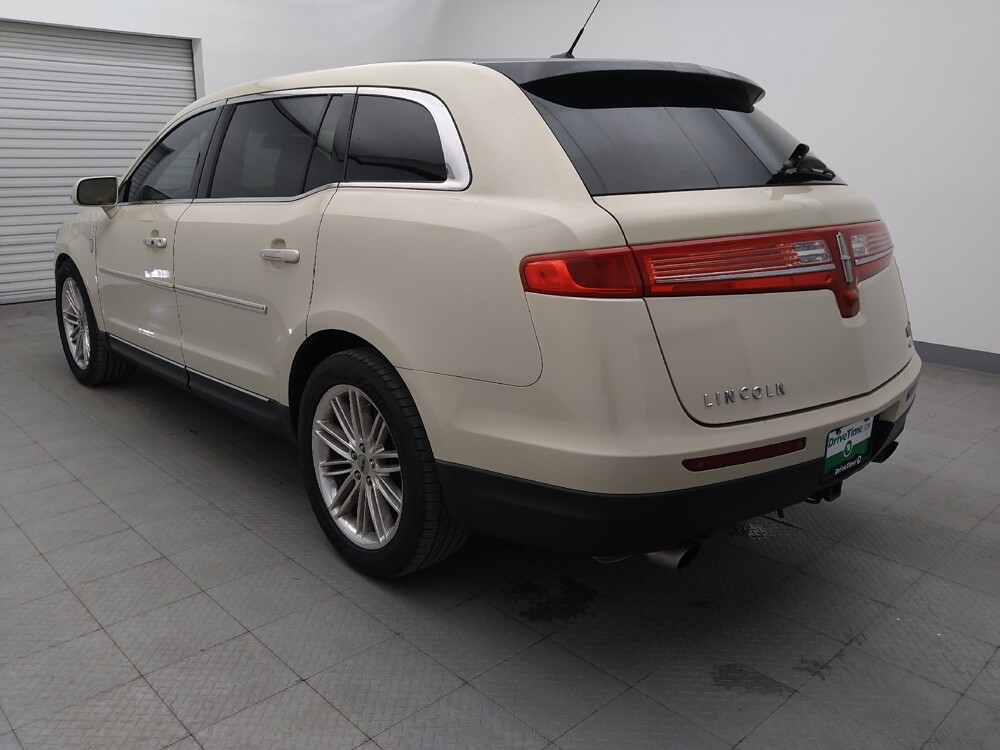 2014 Lincoln MKT in Live Oak, TX 78233 - 18067549 5
