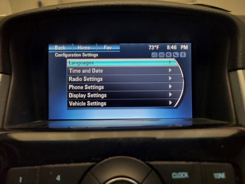 2016 Chevrolet Cruze in Bakersfield, CA 93309 - 18067551 25