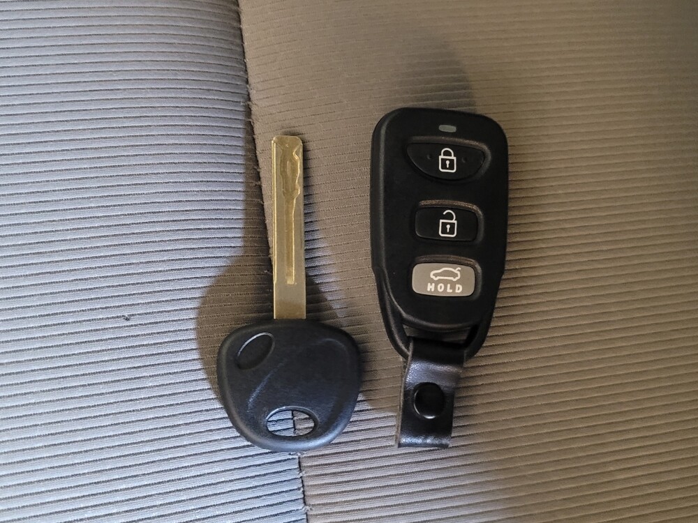 2018 Hyundai Elantra in Pensacola, FL 32505 - 18067598 32