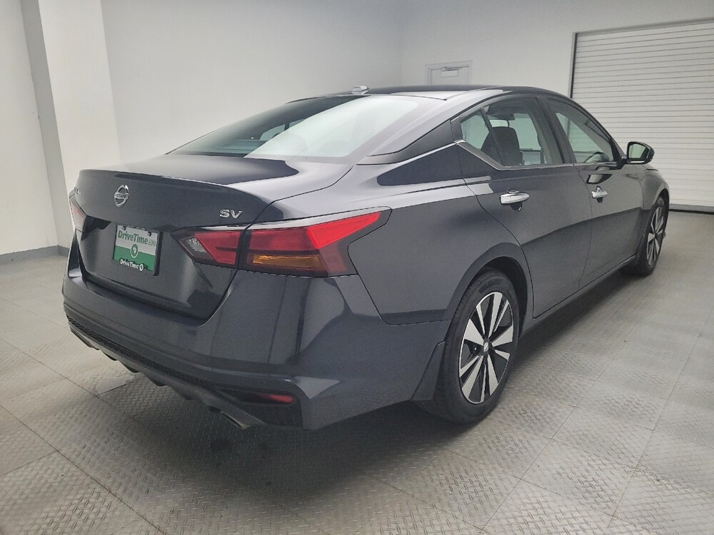 2022 Nissan Altima in Eastpointe, MI 48021 - 18067663 9