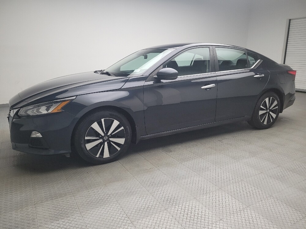 2022 Nissan Altima in Eastpointe, MI 48021 - 18067663 2