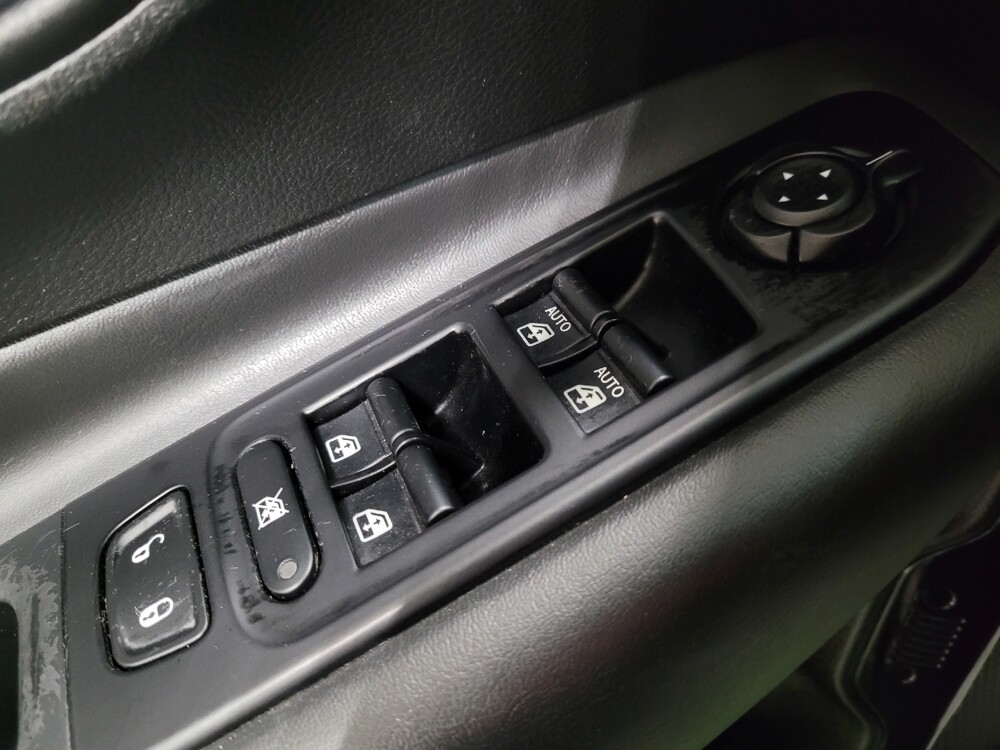 2020 Jeep Renegade in Fort Worth, TX 76116 - 18067666 27