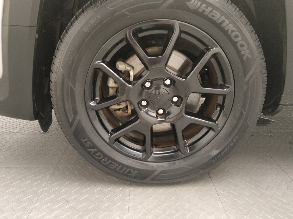 2020 Jeep Renegade in Fort Worth, TX 76116 - 18067666 31