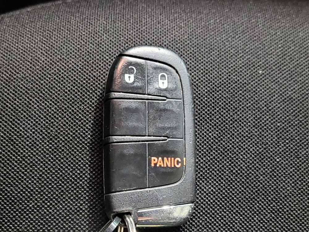 2020 Jeep Renegade in Fort Worth, TX 76116 - 18067666 32