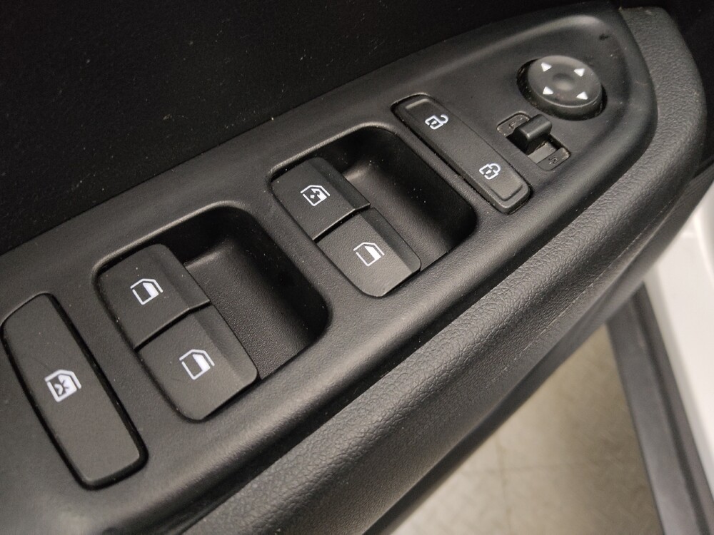 2022 Hyundai Venue in Lakewood, CO 80215 - 18067677 27